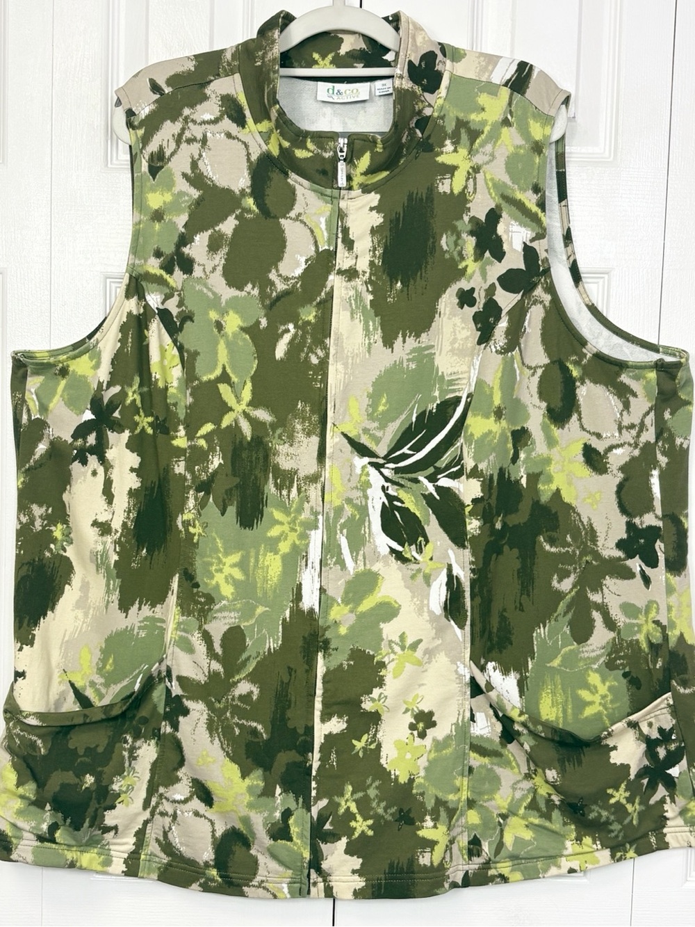 D&Co. Active Sporty Olive Green Multi Floral Stretch Knit Zip Vest 3X